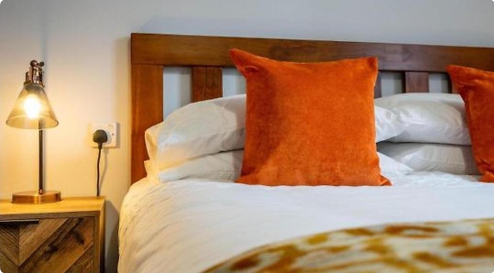 1 Merchants Gate - 2 Bedroom, City Apartment With Private Parking York Bagian luar foto