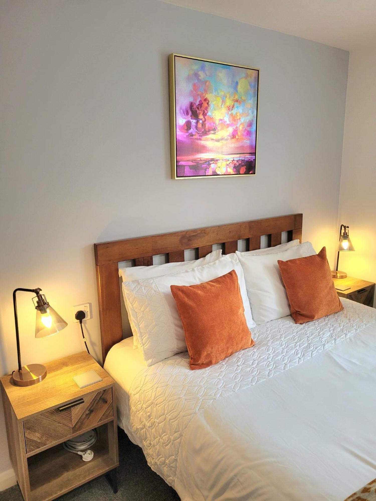 1 Merchants Gate - 2 Bedroom, City Apartment With Private Parking York Bagian luar foto